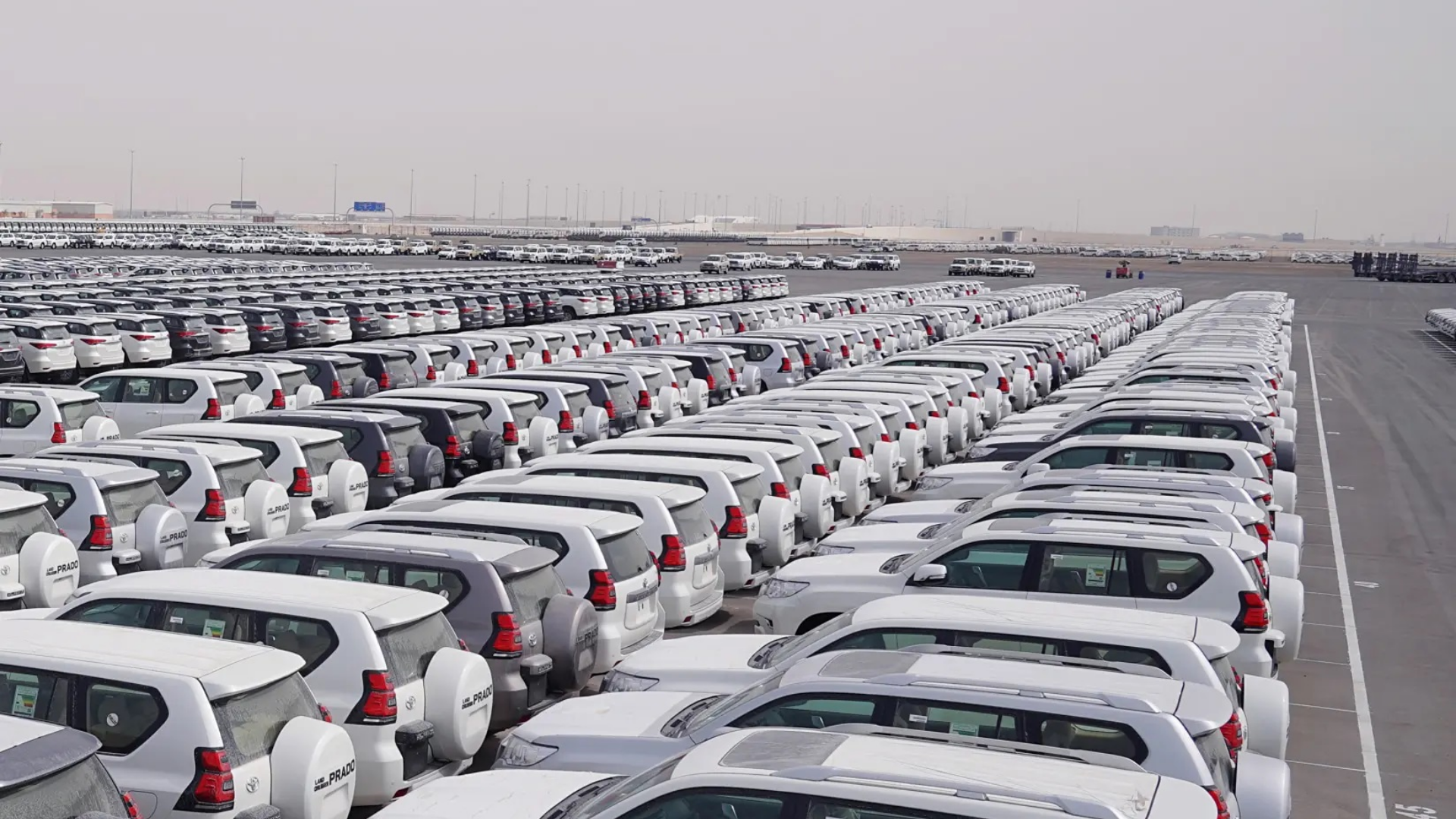 Free zone used-car dealers in Dubai protest against new customs